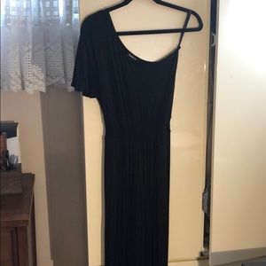 Bebe one shoulder jumper